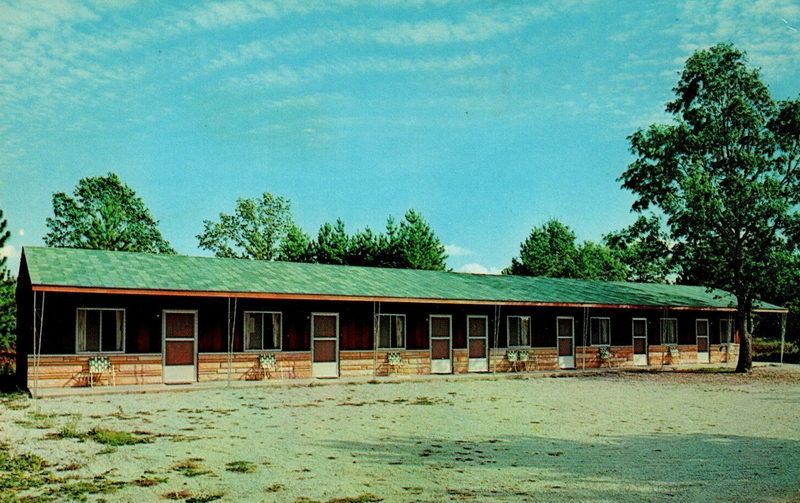 Baldwin Creek Lodge (Baldwin Creek Motel) - Postcard